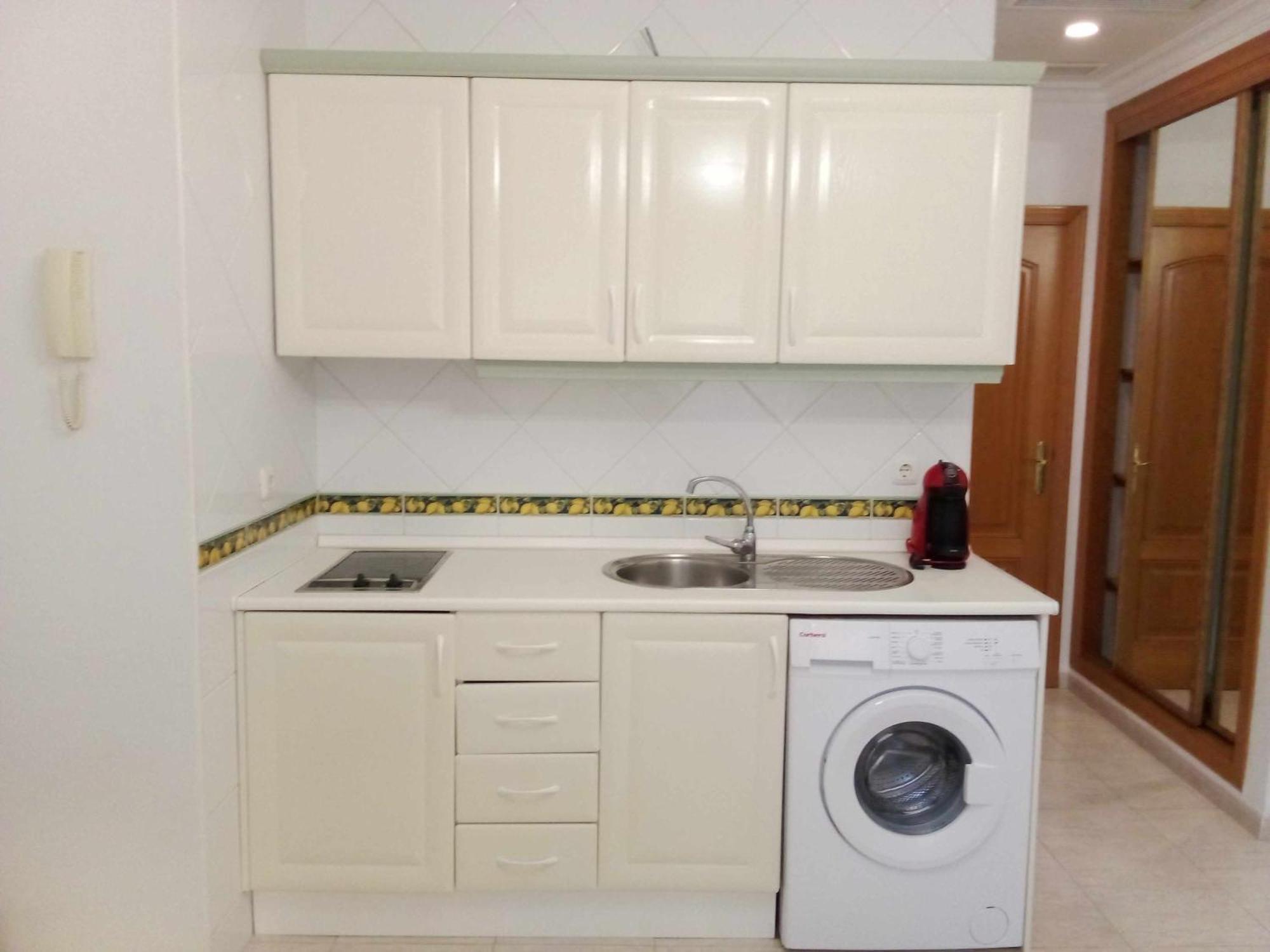 Coqueto Estudio En Calle Vela Benalmadena Luaran gambar
